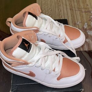 Used in great condition ☄️